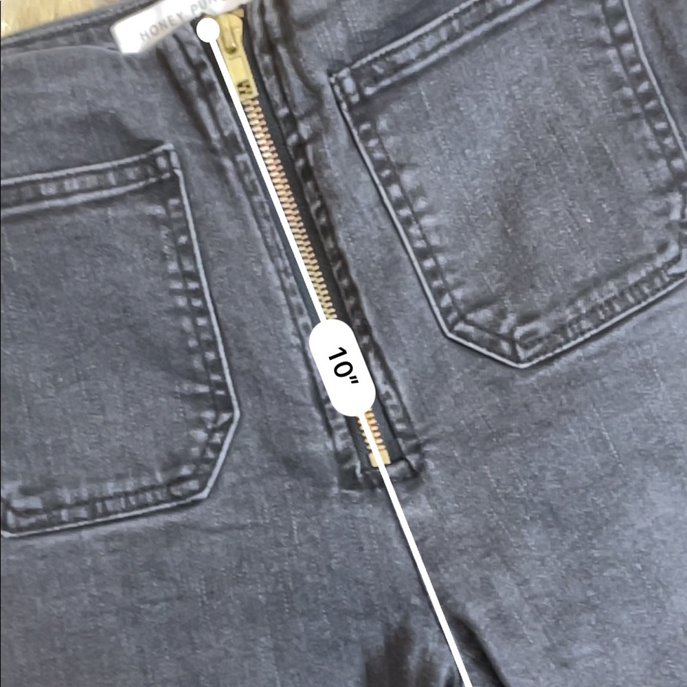 Honey punch high rise zipper fly black flare jeans - Picture 3 of 7
